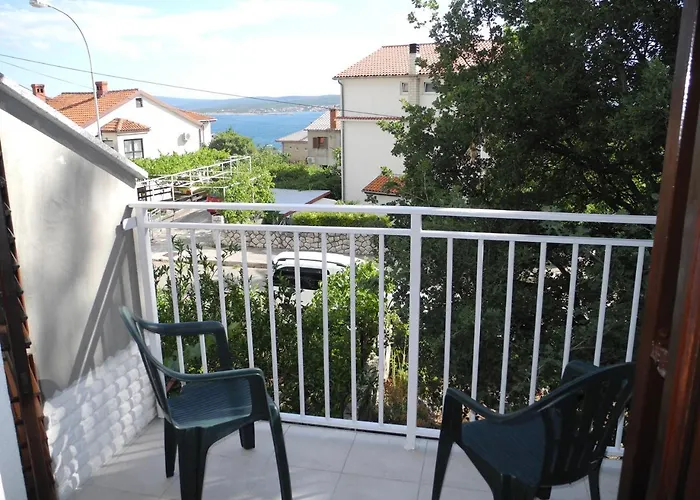 Apartment Nives With Balcony Crikvenica